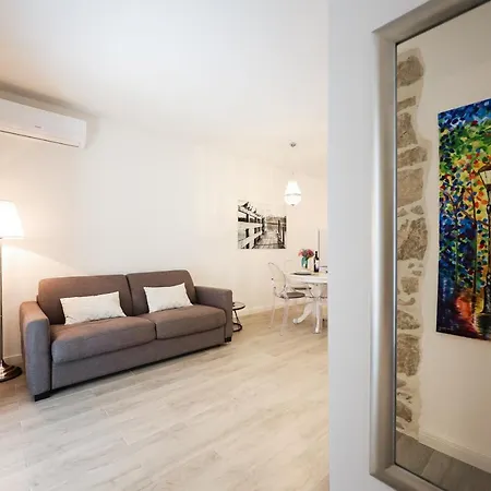 Pavle's アパート *