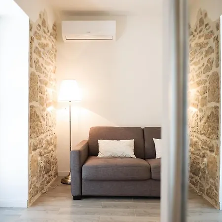 Pavle's Apartmán